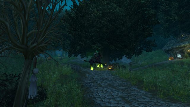 The Headless Horseman flying through Duskwood in WoW