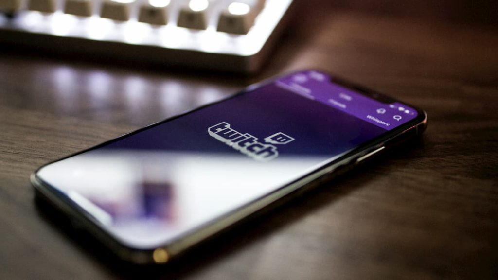 twitch-on-phone