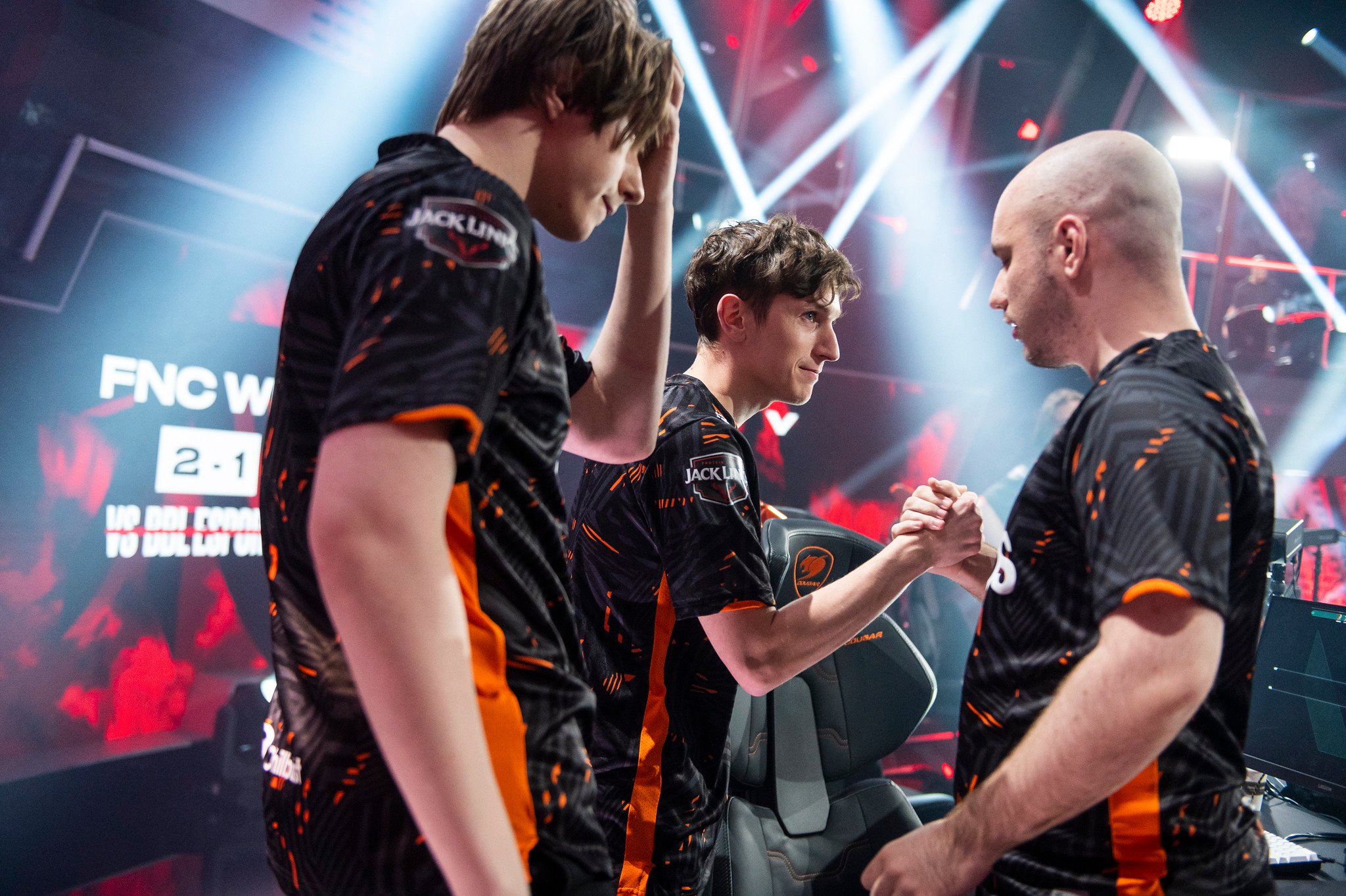 Fnatic VALORANT players celebrate after a week one win at VCT EMEA 2023.