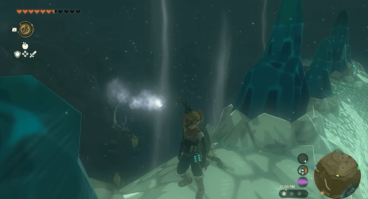 Image of the player wielding the Ripper weapon in The Glowing Sea.