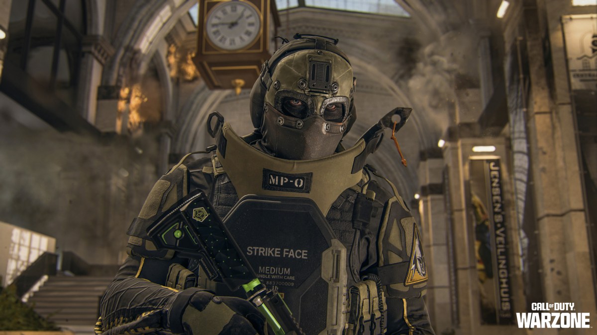 KorTac Operator Nikto in Call of Duty: Warzone.