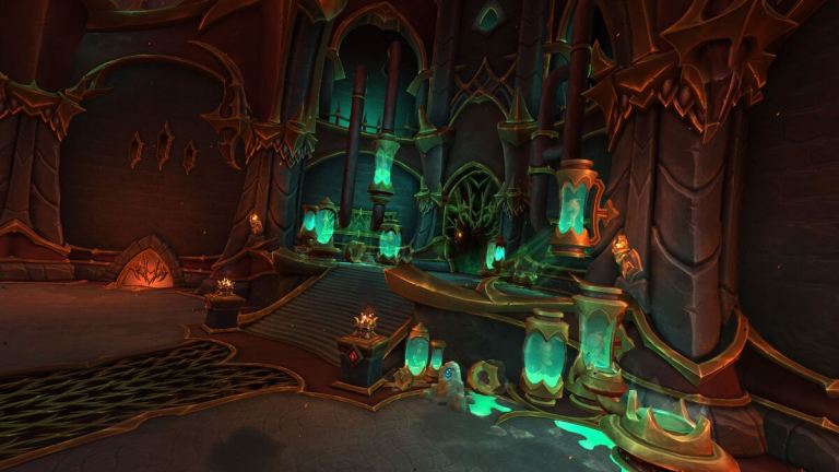 Entrance of 10.1 WoW Dragonflight raid Aberrus, the Shadowed Crucible located in Zaralek Cavern under the Dragon Isles