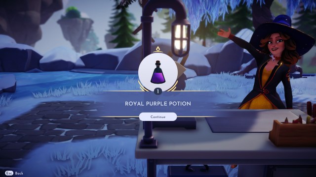 The player receiving a Royal Purple Potion after crafting it using the Purple Potato.