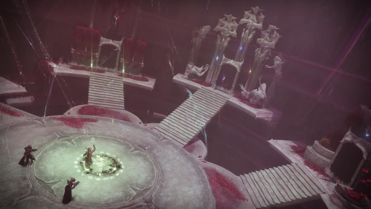 A section os Savatrhûn's Spire, which shows a ledge leading to three potential exits, all in Lucent Hive style.