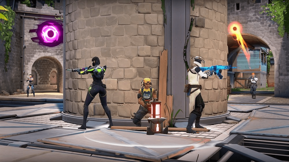 Viper Raze and Cypher on Breeze in VALORANT
