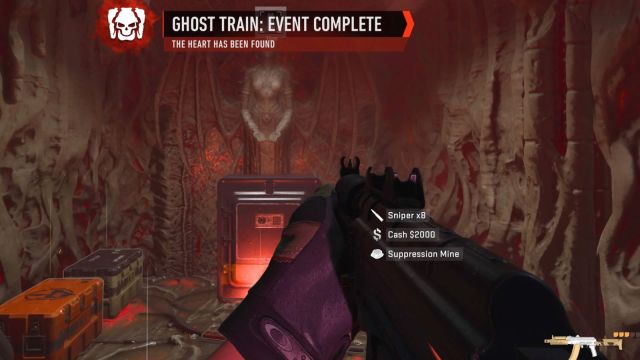 Image of a Lilith statue in the Ghost Train and the safe on show which contains the heart for you to loot.