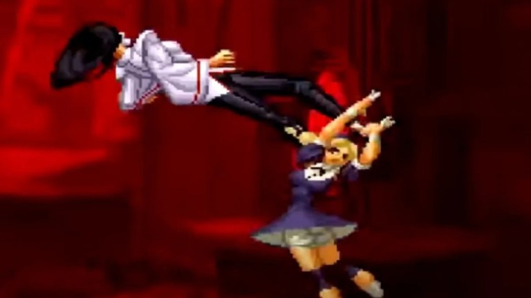 Hinako Shijo throwing Maki in KOF 2002