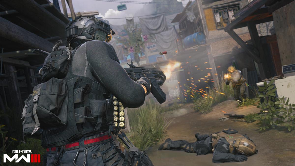 CoD operators fight in MW3 on old school MW2 (2009) maps.