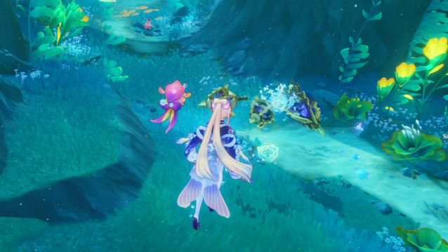 Kokomi firing a jellyfish bomb underwater.