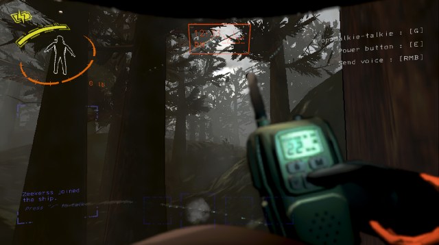 A player using a Walkie-Talkie in Lethal Company.