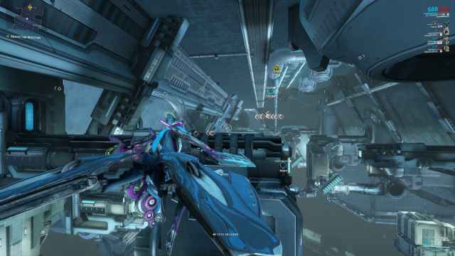 Octavia flying in an Archwing