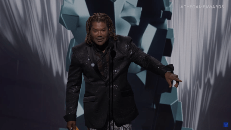 Christopher Judge druing the 2023 Game Awards presentation.