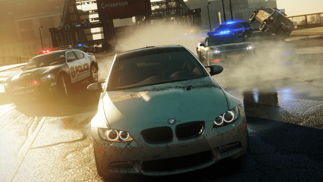 Image of a BMW in a car chase against the police in Need for Speed.