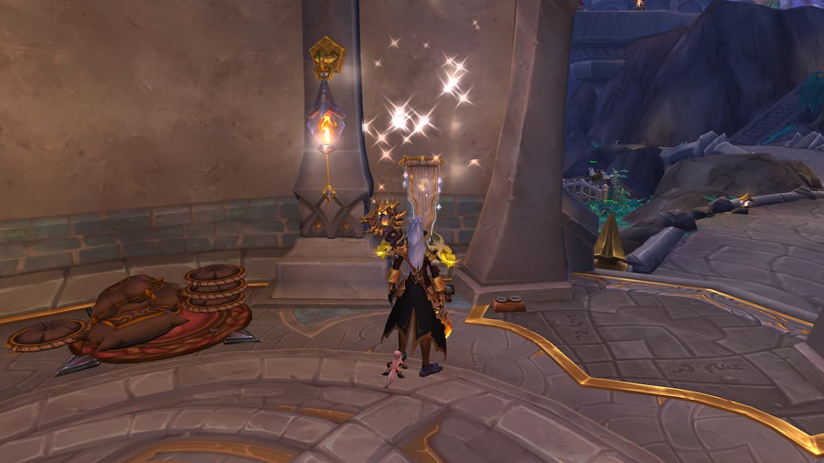 Quest scroll in Valdrakken and Zandalari Troll standing in front of it