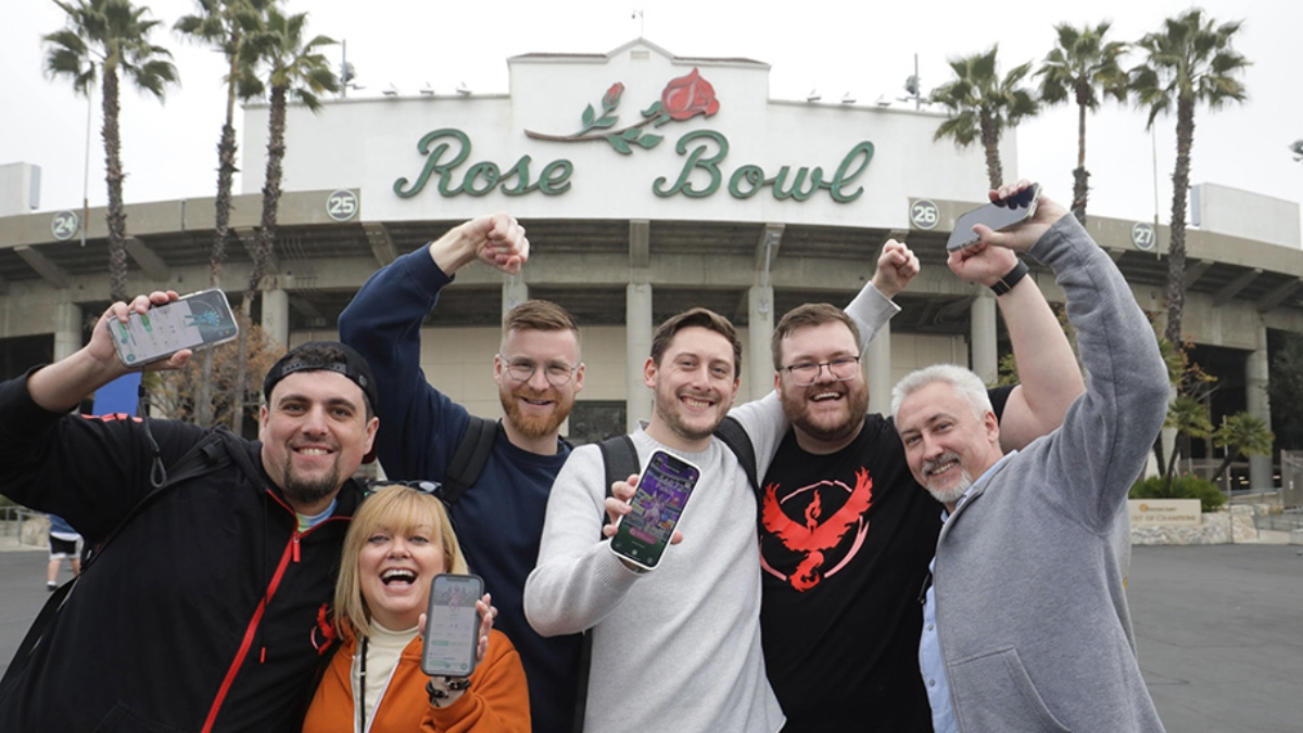 Pokemon Go players hanging out in Los Angeles.