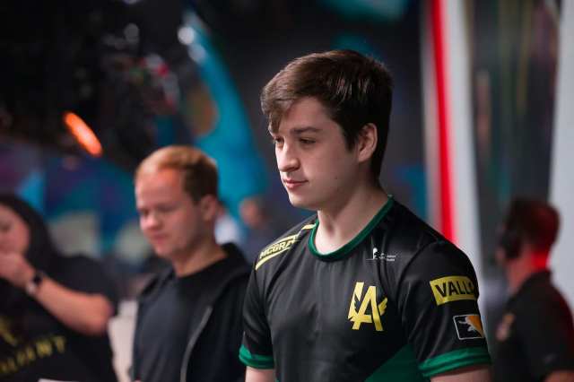 Caleb "McGravy" McGarvey on stage at OWL with the LA Valiant.