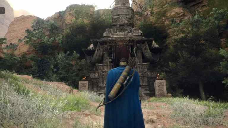 A player in Dragon's Dogma 2 facing the Revenent Shrine.