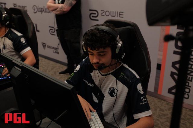 Skullz, a CS2 player for Team Liquid, sits at his PC at the PGL Copenhagen Major American RMR.