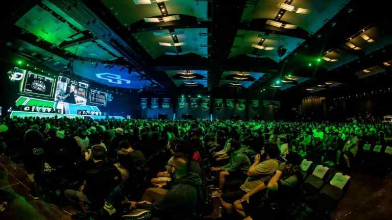 CDL 2023 crowd at Esports Arena in Texas.