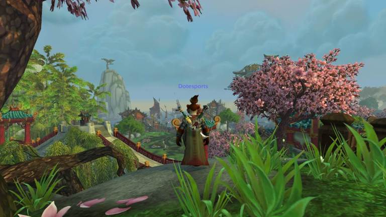 WoW Pandaren wearing the Cloak of Infinite Potential