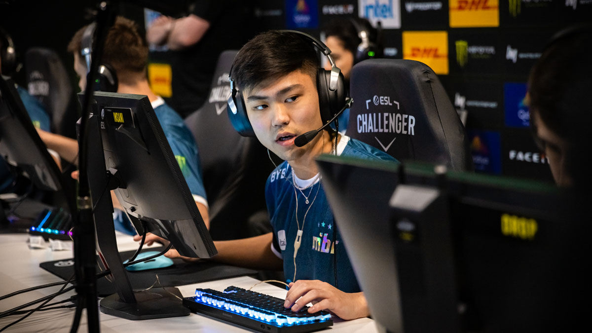 Insani, a CS2 player for MIBR, sits at his PC at ESL Challenger Melbourne.