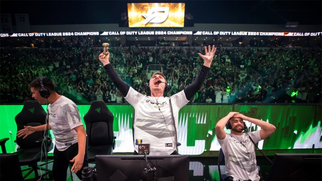 OpTic celebrate victory at CDL 2024 Champs.
