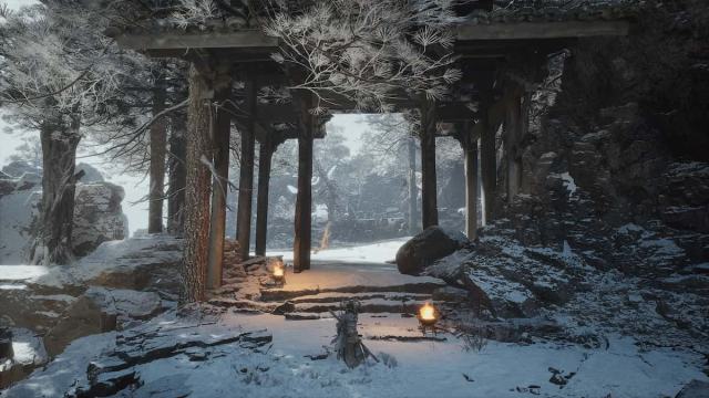 The Destined One stands in front of a snowy gate, with a tree holding a Luojia Fragrant Vine visible in the distance.