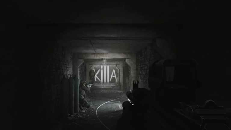 Two Escape from Tarkov players in a dark corridor.