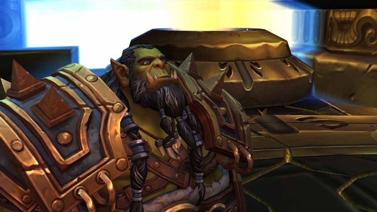 Thrall, the leader of Horde looking up in WoW The War Within.