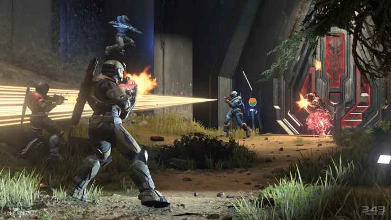 A halo character shooting at another player