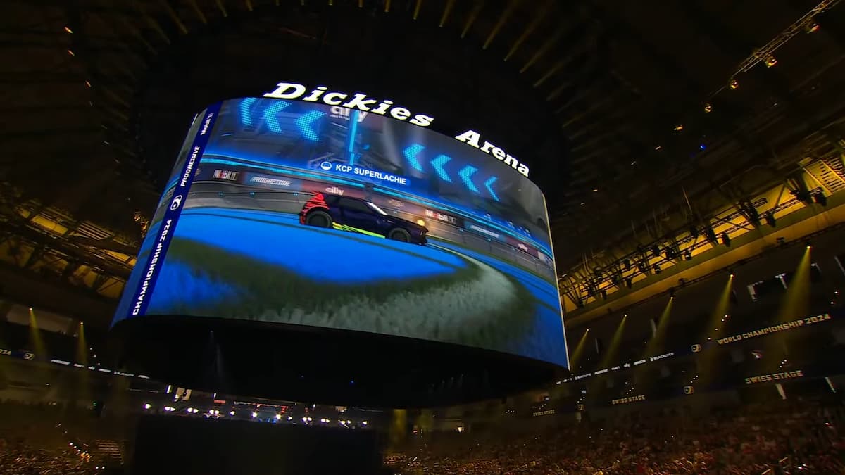 Black Rocket League car on Dickies Arena megatron live at Rocker League World Championship 2024