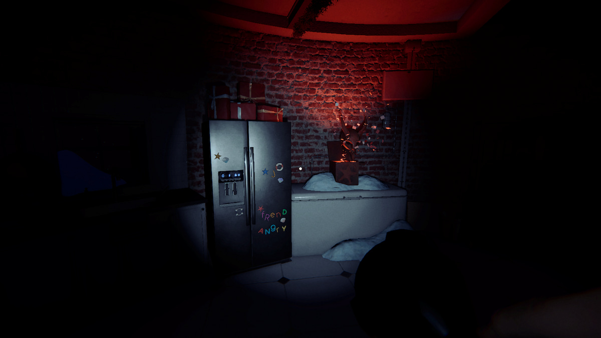 a krampus box in a kitchen in phasmophobia.