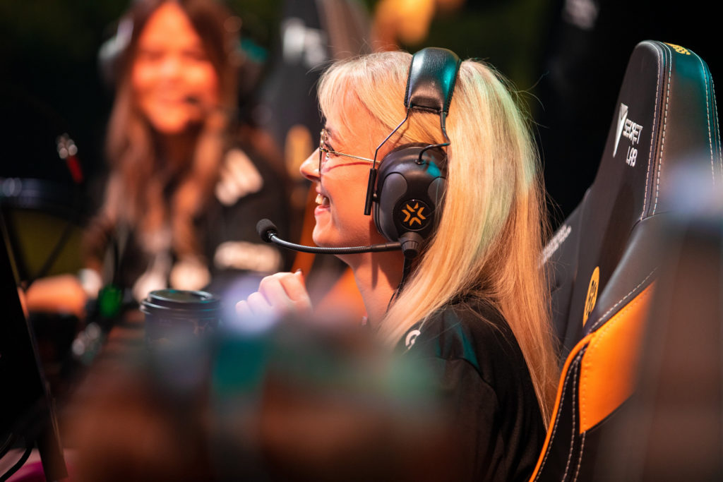 Mimi laughs with her team at the 2022 Game Changers championship in Berlin.